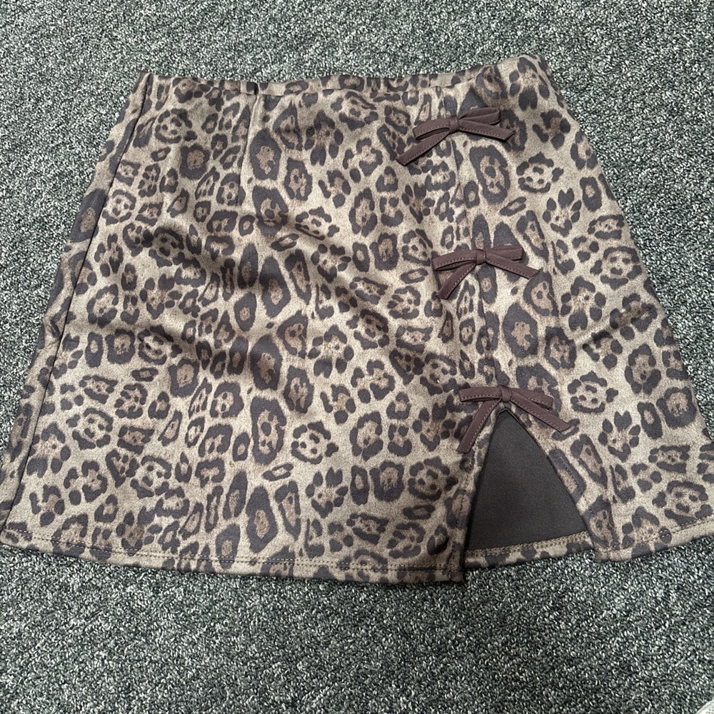 Leopard Print Mini Skirt with Bows